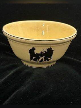 VTG Pale Yellow Crooksville China Co “Silhouette” Small Mixing Bowl 5-3/4in